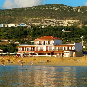 Ammos 3*, Μηνιά Ελλάδα